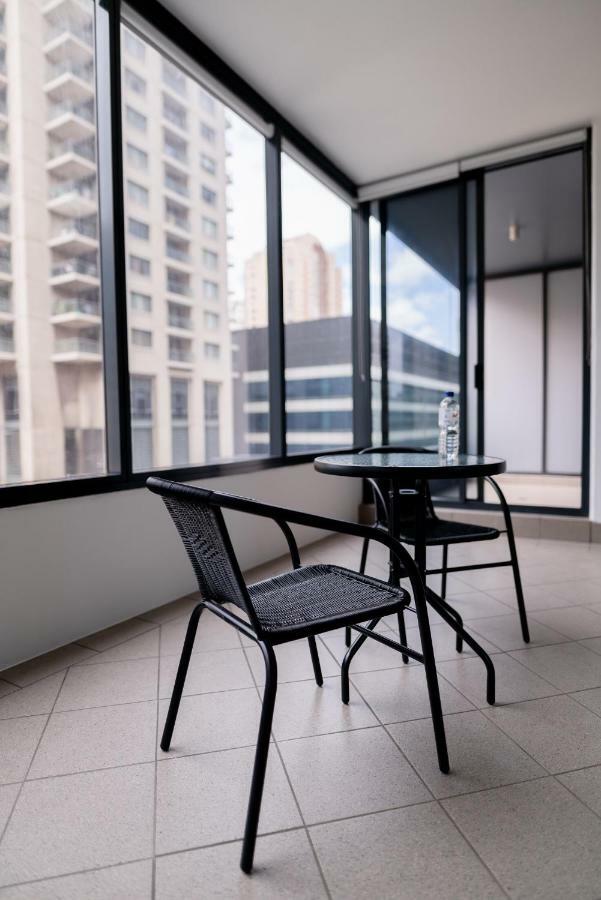 Appartamento 91 Liverpool Street, World Tower Sydney Esterno foto